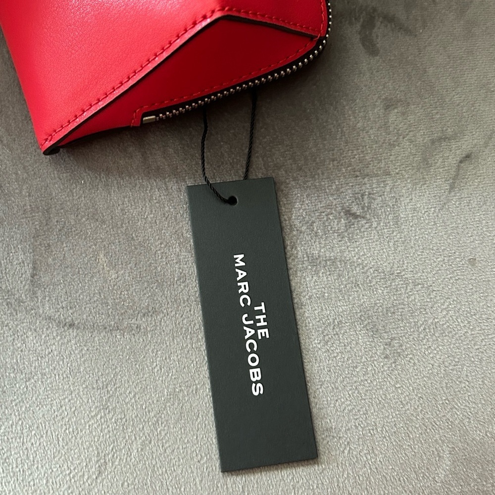 NWT Marc Jacobs red crossbody with dust bag - Picture 3 of 6